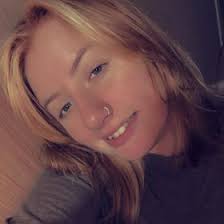 Emma.Ellis. (emmaellis_04)