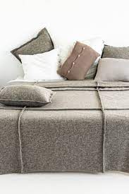 sprei op bed een hoge kwaliteit bedsprei groot assortiment grijze sprei slaapkamer slaapkamer ontwerp