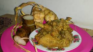 Resepi saya hari ini adalah rendang cili padi yang dimakan dengan lemang periuk kera dan juga nasi impit. Resepi Rendang Hijau Minang