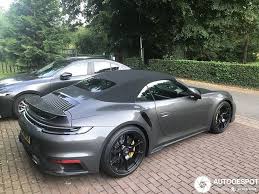 I met up with a friend over the weekend to take a look at his brand new 2020 porsche 911 turbo s 992 in crayon grey! Pin By Victor Hernandez On Cars Porsche Cabrio Turbo S Mercedes Wallpaper