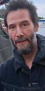 Potential winner announcement in Keanu Reeves fan page