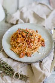 Spaghetti Mit Frischen Pfifferlingen In Tomaten Sahne Sauce Keto Rezepte Abendessen Kochen Schnell Rezepte Rezepte