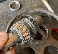 Mini Excavator Front Idler Bearings Maintenance