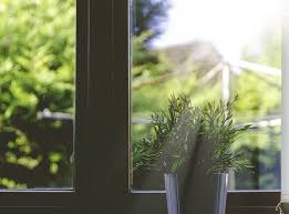 Sonnenschutzfolie Am Fenster Fur Angenehmes Raumklima Und Energie Einsparung K S O N Tech