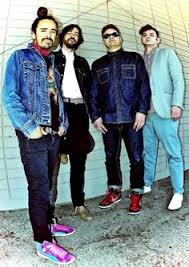 Emmanuel del real took the place of roberto when he left before the band became famous. 15 Ideas De Ruben Albarran Cafetacvba Tacuba Rock En Espanol Joselo Rangel