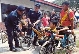 Saya ingin menjual basikal mountain bike saya yang tidak ada tayar belakang.basikal ini saya buka pada harga rm 5000. Hukuman Minima Rm1 000 Menanti Ibu Bapa Pesalah Basikal Lajak Motoqar