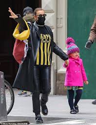 Irina shayk and bradley cooper with their daughter, lea mega. Irina Shayk Looks Stylish In Leather While Hailing A Cab In Nyc With Daughter Lea Culture Readsector