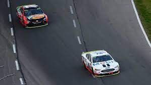 The convex mirror produces an upright image of any object and offers a wide viewing area as compared to the plane mirror. Rearview Mirror Texas Playoff Race Nascar Com