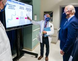 La vacuna de johnson & johnson puede ser almacenada a temperaturas normales de refrigeración durante al menos tres meses, lo que facilita considerablemente su distribución en comparación con. Johnson Johnson Archives Montgomery Community Media