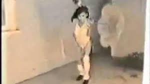 Obedece a la morsa, known in english as obey the walrus, is a viral video featuring drag queen johnnie baima. Obedece A La Morsa Creepypasta Br Wiki Fandom
