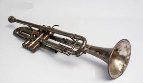 Genggong dipercaya adalah alat musik tradisional yang berasal dari kota pagar alam, sumsel dan alat musik genggong ini mengeluarkan suara layaknya sebuah harmonika walaupun bentuknya meragukan. Alat Musik Tradisional Palembang Gambar Penjelasan Lengkap