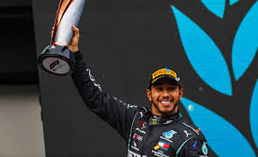 Der brite lewis hamilton erreicht im qualifying zum großen preis von spanien den nächsten meilenstein seiner karriere. Lewis Hamilton Receives Knighthood For Stellar Formula One Career