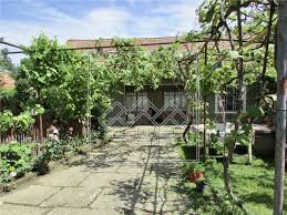 Tarifele de la palatul brukenthal avrig pot varia în funcție de sejur (de ex., în funcție de intervalul selectat, de policile hotelului etc.). Casa Cu Teren Mare In Avrig Langa Palatul Brukenthal New Concept Living 5348