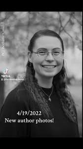 Rebecca Rose (@theobsidianseries) • Instagram photos and videos