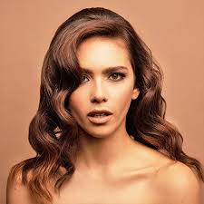 Servicios de maquillaje y peinado