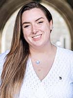 Stephanie Zellner's Instagram, Twitter & Facebook