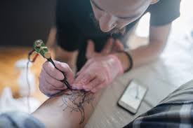 Die Besten Tattoo Studios In Berlin Echte Konner An Der Nadel