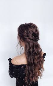 See how bumble and bumble stylist britney williams says to get the look:1. 28 Captivating Half Up Half Down Wedding Hairstyles Brunette Long Curly Hairstyle With Twists For Vintage Wedding Hair Brunette Wedding Hair Half Hair Styles