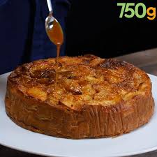 Gateau Aux Pommes Et Caramel Au Beurre Sale Health Lifestyle Desserts Fruit Dessert Recipes Dessert Recipes