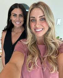 Gay Knapp's Instagram, Twitter & Facebook