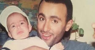 تخرج من معهد الفنون المسرحية عام 1993. Ø´Ø§Ù‡Ø¯ Ø£Ø­Ù…Ø¯ Ø§Ù„Ø³Ù‚Ø§ Ø¨Ø±ÙÙ‚Ø© Ø·ÙÙ„ Ù…Ù† ÙƒÙˆØ§Ù„ÙŠØ³ ÙÙŠÙ„Ù… Ù…Ø§ÙÙŠØ§ Ø§Ù„ÙŠÙˆÙ… Ø§Ù„Ø³Ø§Ø¨Ø¹