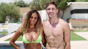The darkest day has descended again, the end of another season of love island. Love Island Amber And Greg Crowned 2019 Winners In Live Final Bbc News