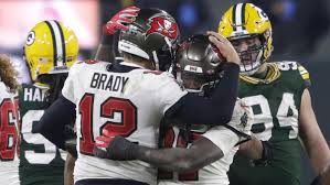 The first super bowl wasn't exactly super. Packers Vs Buccaneers Score Tom Brady Makes Nfl History After Holding Off Late Game Surge By Aaron Rodgers Cbssports Com