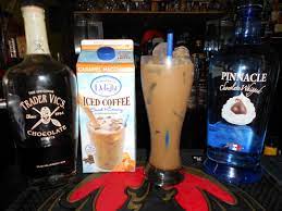 Pin By Jamy Jacobsgaard On The Mangy Moose Clearwater Fl Whipped Vodka Chocolate Liqueur Yummy Drinks