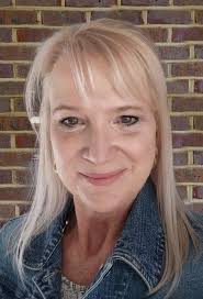 Lisa Boren's Instagram, Twitter & Facebook