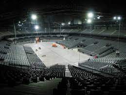 It is a multipurpose hall where concerts, sporting events, festivals and fairs are organized. Hofleverancier Van Het Antwerps Sportpaleis Artikel Betesco