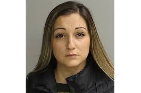 Kelly Schutte's Instagram, Twitter & Facebook