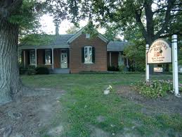 This exclusive privilege to live in the best environment of plush community is only limited to 56 families. File Paynegentryhouse2 Jpg Wikipedia