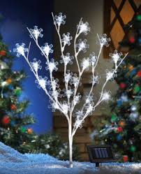 Boost your curb appeal all year long with the. Cheap Solar Powered Christmas Decorations Listly List Outdoor Christmas Tree Decorations Outdoor Christmas Lights Outdoor Christmas Tree