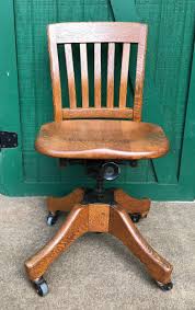 Antique Oak Office Chair Marble Shattuck Co Cleveland Ohio Circa 1900s Office Chair Office Furniture Antique O In 2020 Office Chair Solid Oak Chair Oak Chair