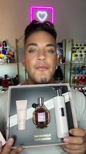 Victor and Rolf Flower Bomb Deluxe