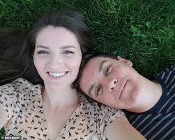 Influencer mother-of-two and lung cancer sufferer, 36, who has just SIX  MONTHS to live shares heartbreaking footage of her children shaving her  head amid brutal radiation treatment