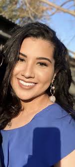 Julianne Riggs's Instagram, Twitter & Facebook