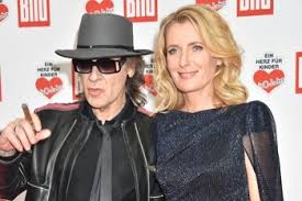 Thomas fritsch 01 ιουλ 2016 | 15:37. Er War Kein Kostverachter Schauspieler Thomas Fritsch Mit 77 Jahren Gestorben