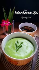 Saking enak dan gurihnya bubur sumsum, selain populer di indonesia, bubur ini juga terkenal sampai ke negara tetangga. Bubur Sumsum Hijau Resep Dapoer Artyn Wong Deso ÙÙŠØ³Ø¨ÙˆÙƒ