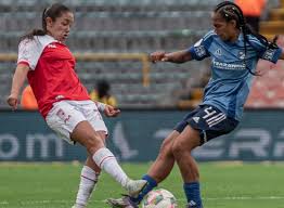 Clásico Femenino: Santa Fe vence a Millonarios y revive sus aspiraciones - Imagen principal del artículo