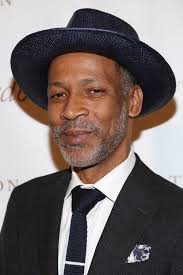 Serena Williams showed off cotton art piece in home before hotel comments