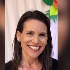 Iris Klinger's Instagram, Twitter & Facebook