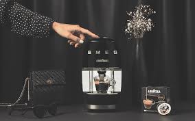 10 best lavazza coffee beans of april 2021. Lavazza 18000452 A Modo Mio Smeg Capsule Machine Black At The Good Guys