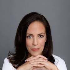 Emily Wolf's Instagram, Twitter & Facebook