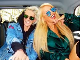 Youtube Star Gigi Gorgeous Marries Nats Getty In Stunning Beachfront Wedding Beachfront Weddings Mirrored Sunglasses Women Gorgeous