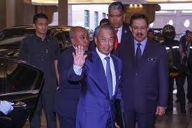 August 16, 2021 3:55 pm. New Pm Says He Rescued Malaysia Promises Clean Government Benarnews