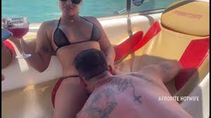 Swing wife gangbang - XNXX.COM