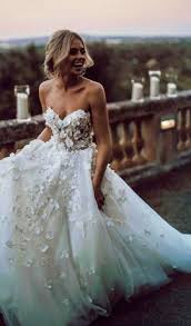 2020 Best Beautiful Lace Inexpensive Wedding Dresses In 2020 Elegant Wedding Dress Wedding Dresses Perfect Wedding Dress