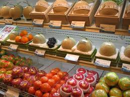 Harga buah hari ini diambil telah dibuat tim hargabulanini.com (hbi) dirangkum dari berbagai sumber dan bisa dijadikan referensi jika harga buah yang anda dapatkan ini tidak jauh berbeda dengan kumpulan harga buah segar yang ditawarkan oleh supermarket, minimarket dan. Kenapa Buah Buahan Di Jepun Sangat Mahal Dan Dianggap Makanan Mewah Iluminasi