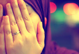 Kata kata motivasi disaat putus cinta. Kutinggalkan Kamu Karena Allah Untuk Memantaskan Diri Sampai Kita Menjadi Resmi